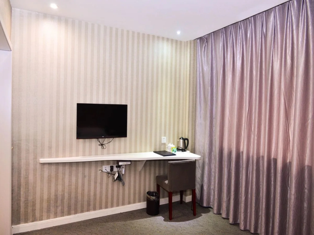 Super 8 Hotel Yiwu Binwang