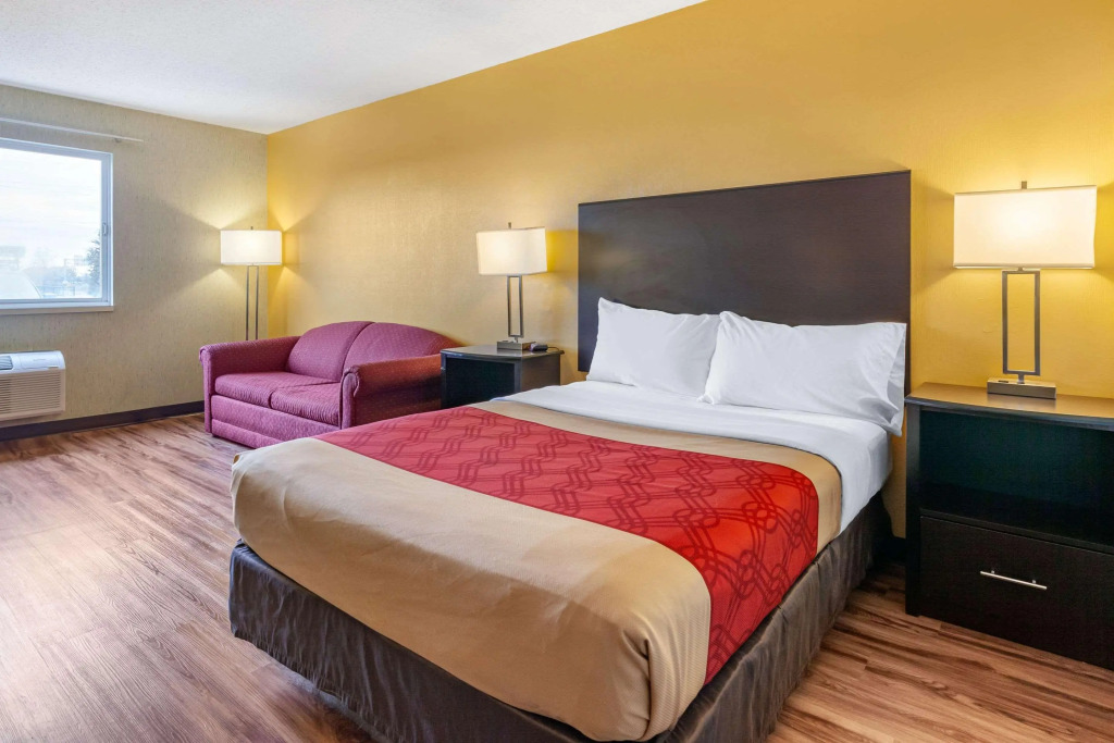 Econo Lodge Wausau - Rothschild