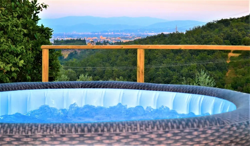 Villa Close to Florence, Hot Tub & Breathtaking View