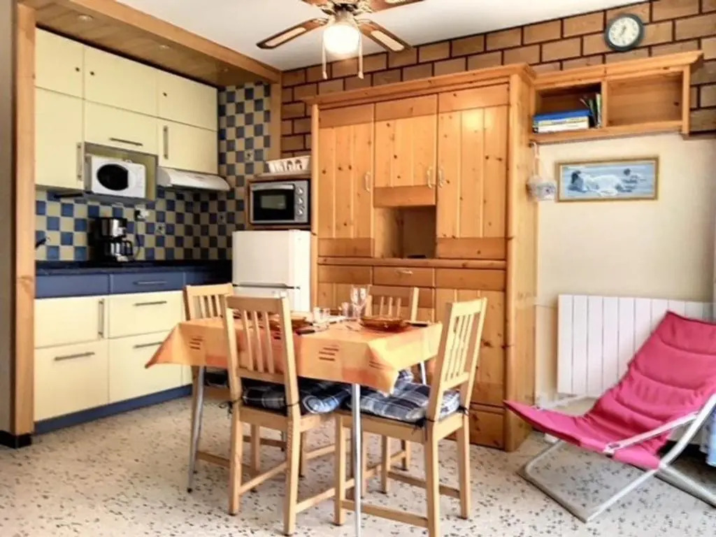 Appartement Balaruc-les-Bains, 1 pièce, 2 personnes - FR-1-503-103
