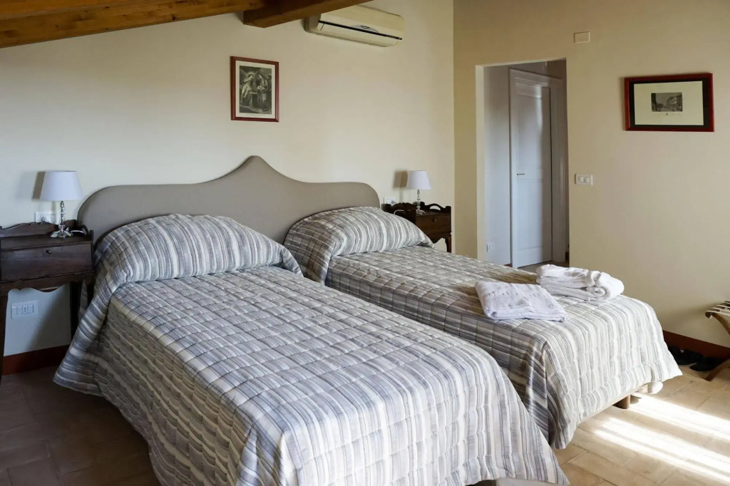 Casa Isolani Guest House Santo Stefano