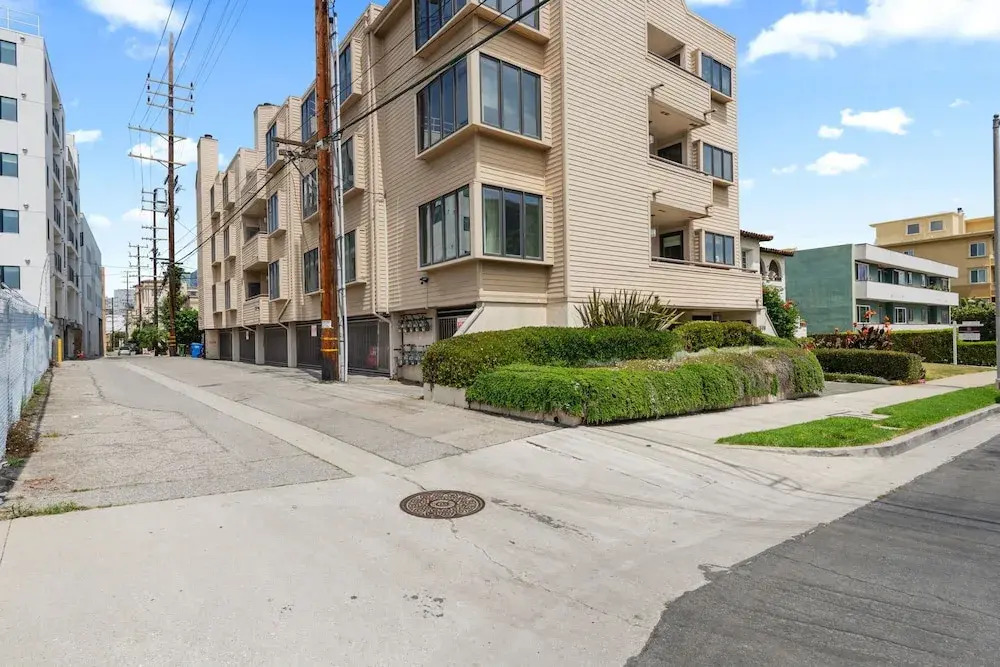 Stylish Westwood Condo