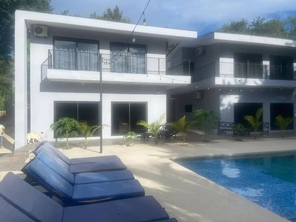 Modern 3-bedroom House With Pool Access in Playa Grande