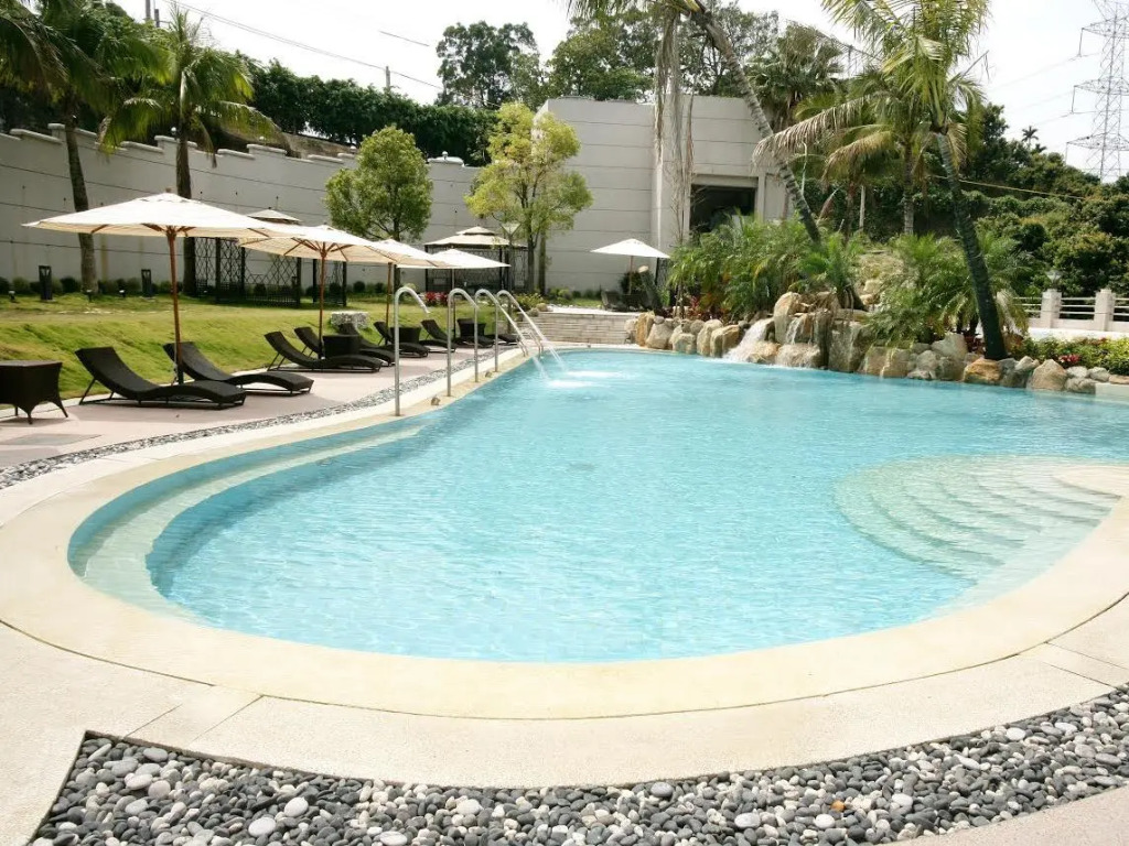 Le Beau Max Resort