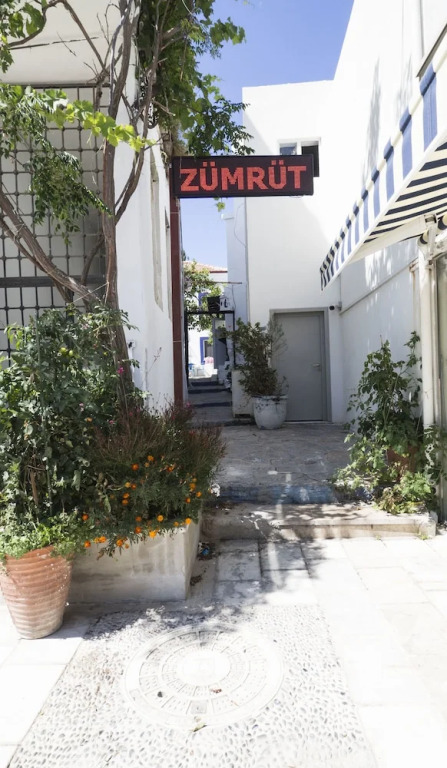 Zumrut Butik Bodrum