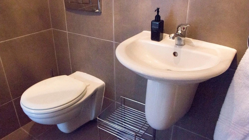 ITC Hospitality Group Two Bedrooms Canterbury Suites Building