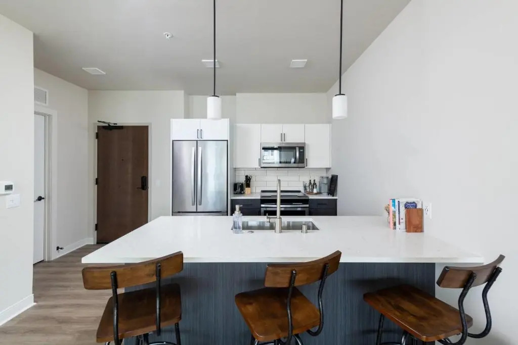 Flexhome East Side 1BR E1 - Brady St, Balcony, & Lounge