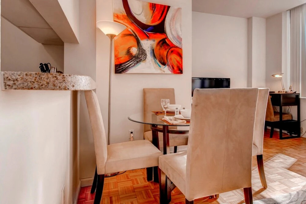 Global Luxury Suites University Circle
