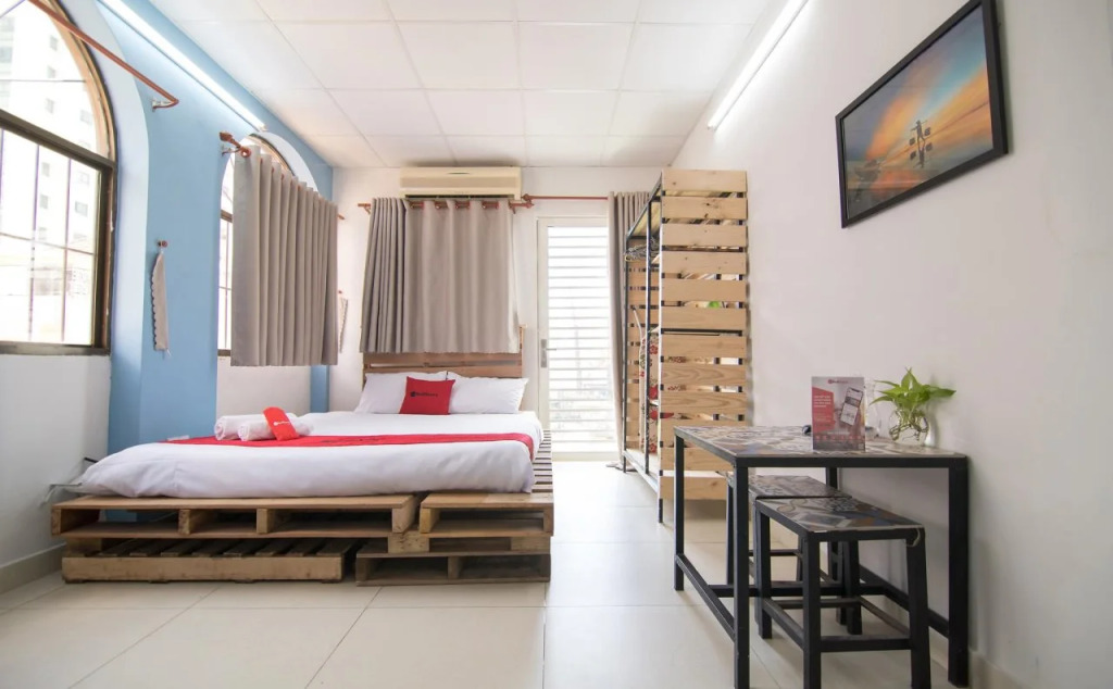 RedDoorz at Nguyen Binh Khiem Street