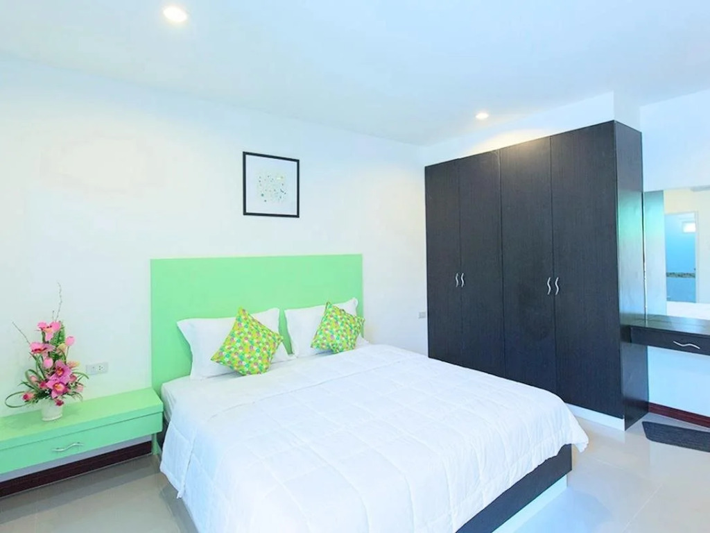 Baan Nam Poon Resort
