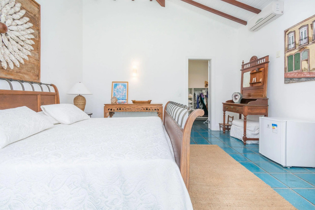Villa Com Quinze Suítes, E Praia Privativa No Coração De Angra Dos Reis