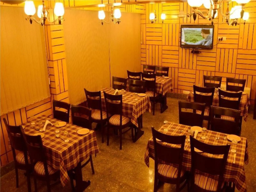 Hotel PACIFIC