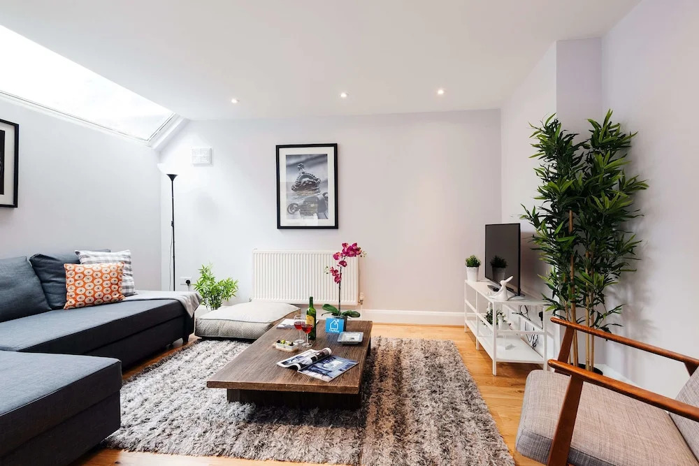 The Yeldham Road Gem - TL20
