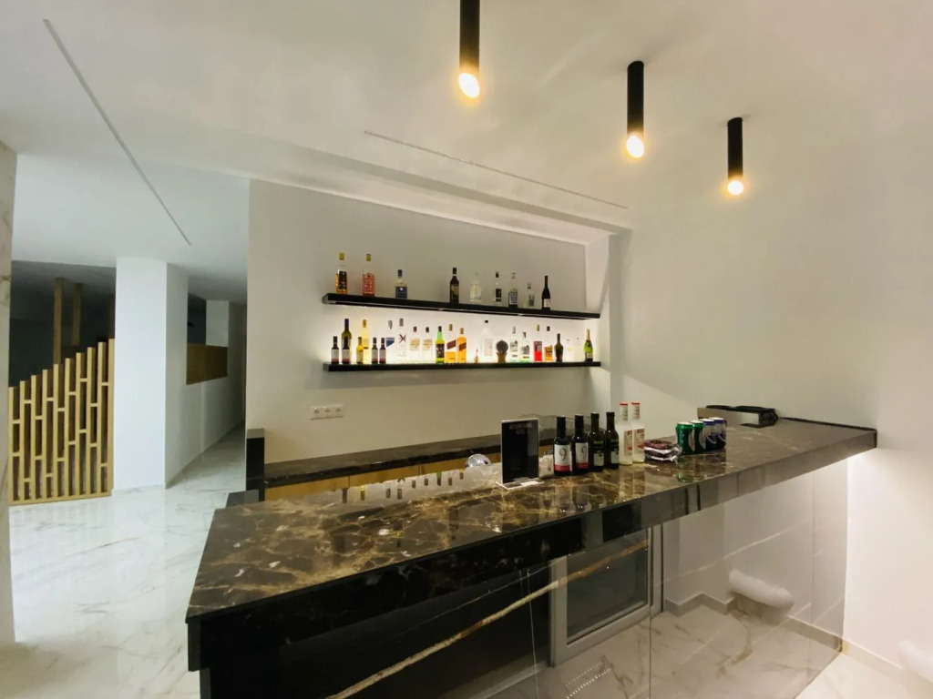 International Hotel