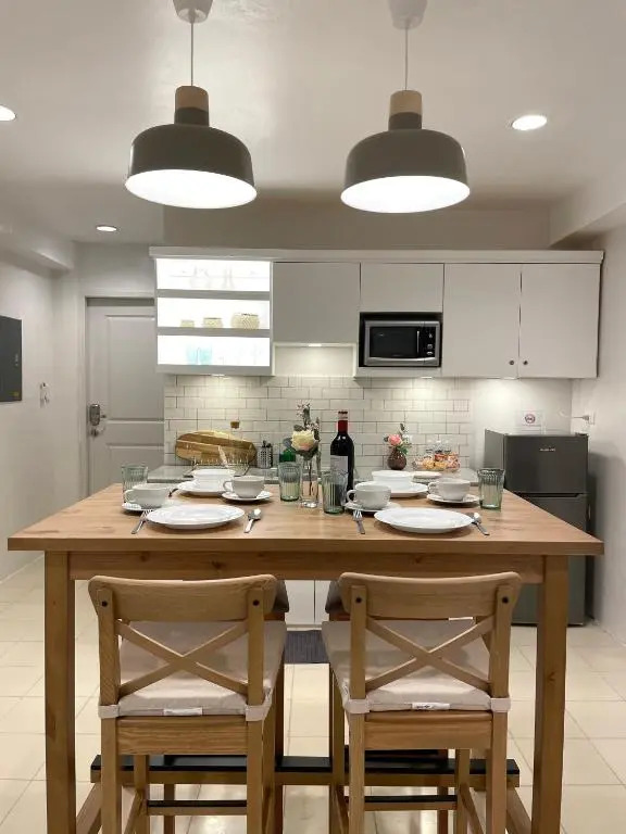 CRIB 227: Modern Fresh Vibe Condo