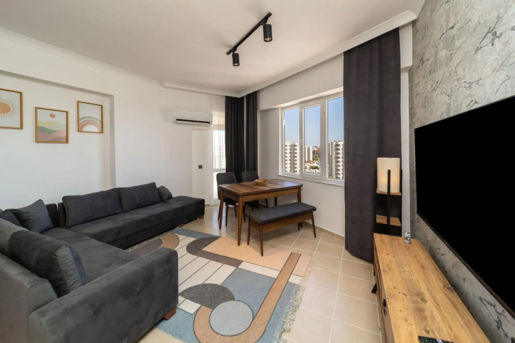Modern Flat With Balcony Close to Beach in Aksu