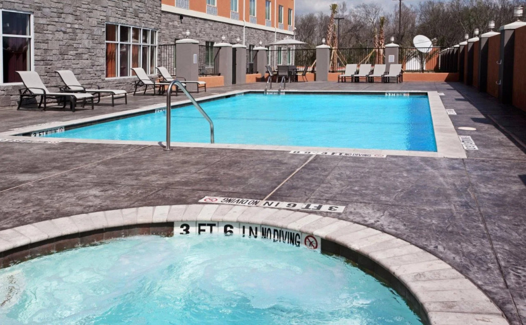 Holiday Inn Express Hotel & Suites Clute-Lake Jackson by IHG