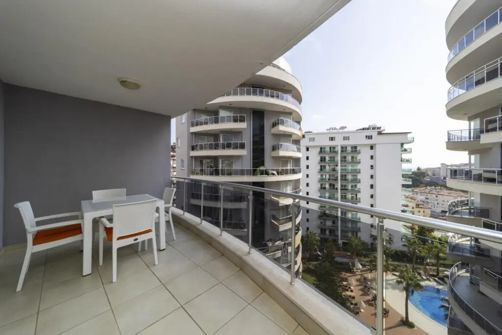 Colorful Flat with Shared Pool and Spa in Alanya