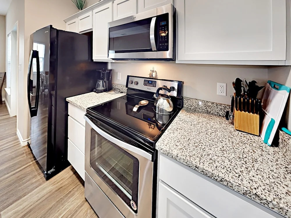 Aqua Bella 3 Bedrooms 2.5 Bathrooms Condo