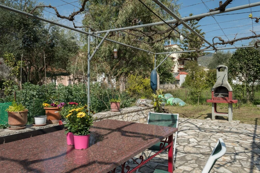 Angeliki Cozy Apartment by Konnect, centrally located in Syvota