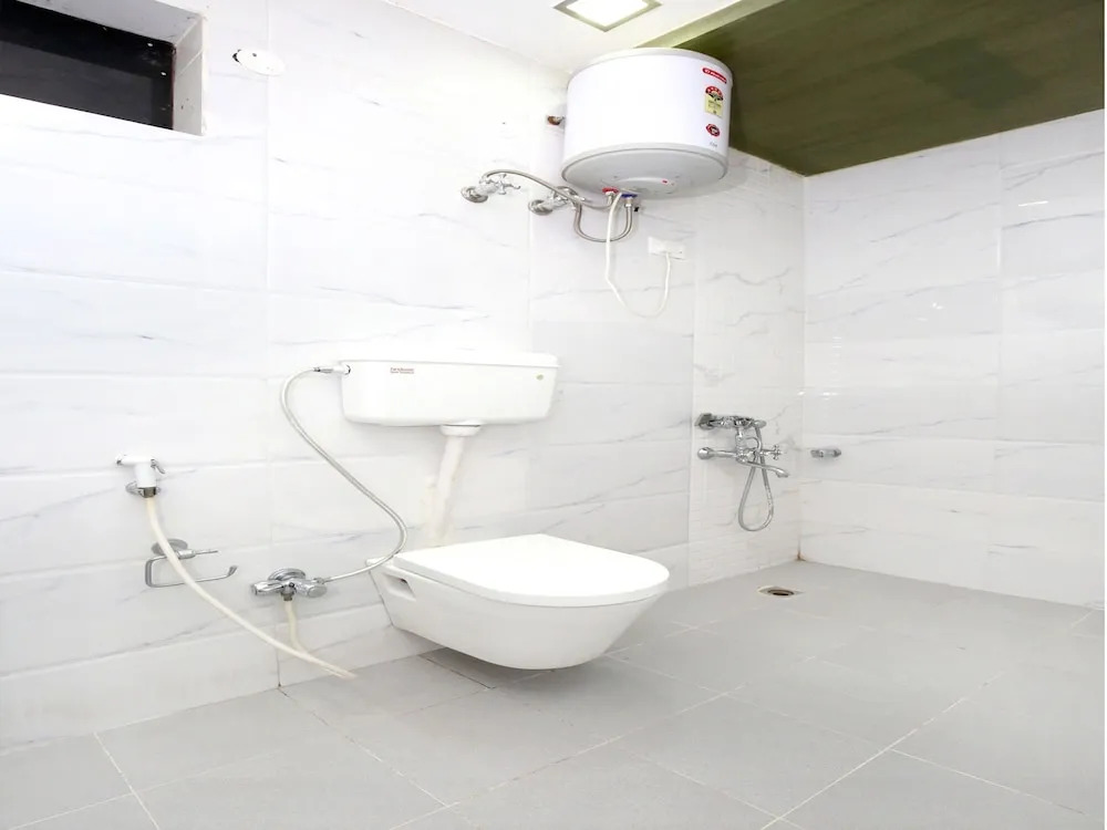 OYO 12188 Home Modern 2BHK Kalka Shimla Highway