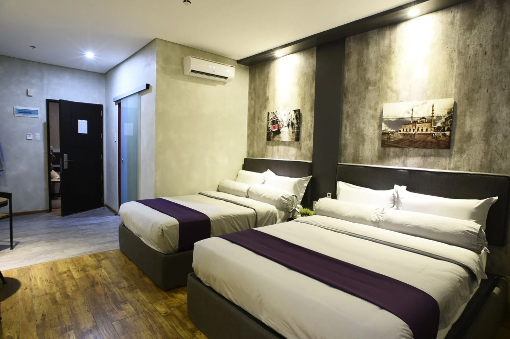 Axiaa Hotel