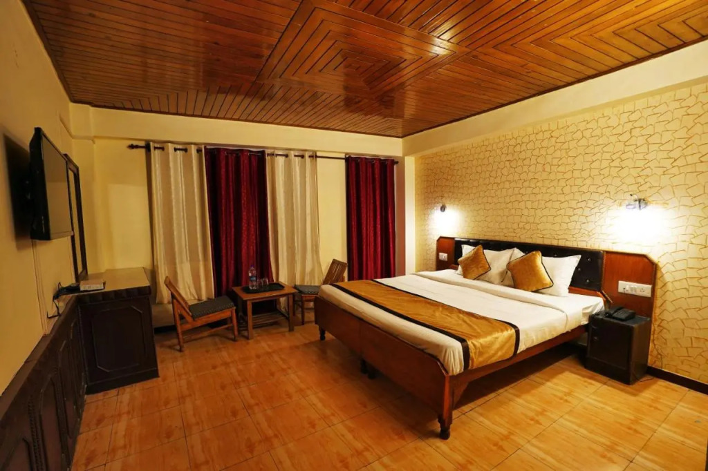 Hotel Atithi Mall Road