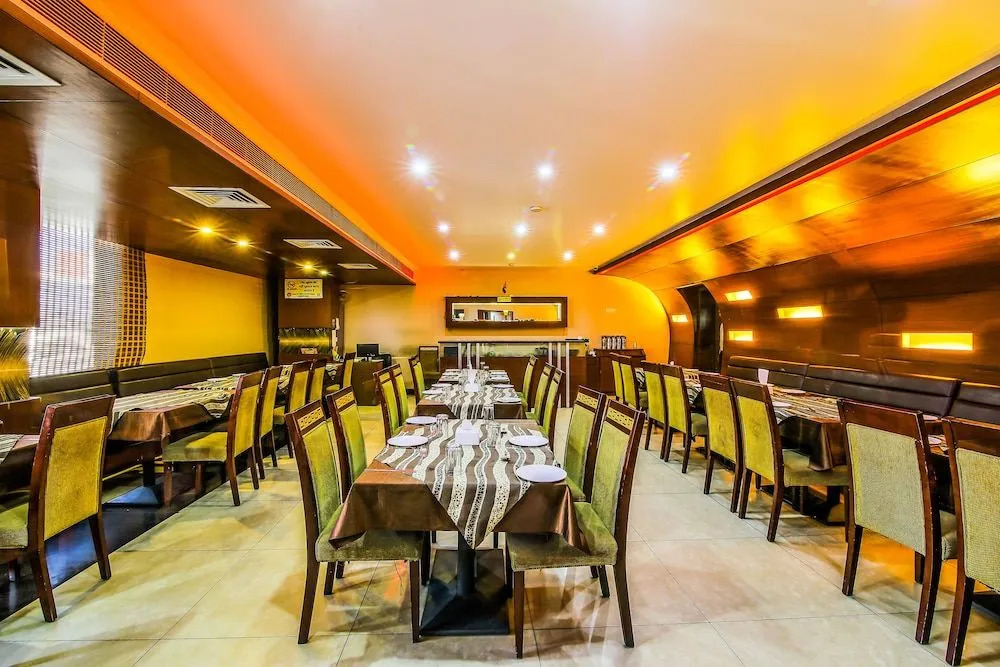 FabHotel The Pinnacle