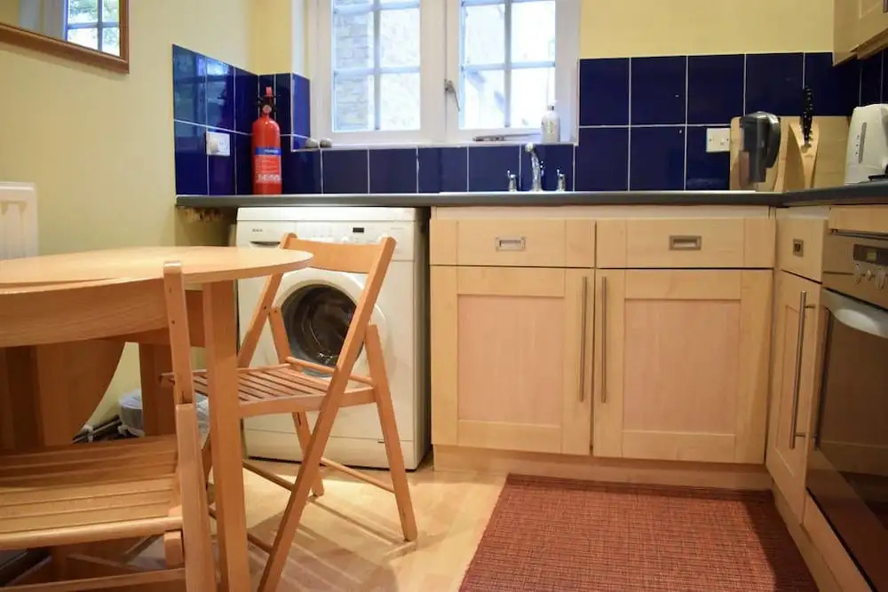 Calm 3 Bedroom Apartment in Wandsworth