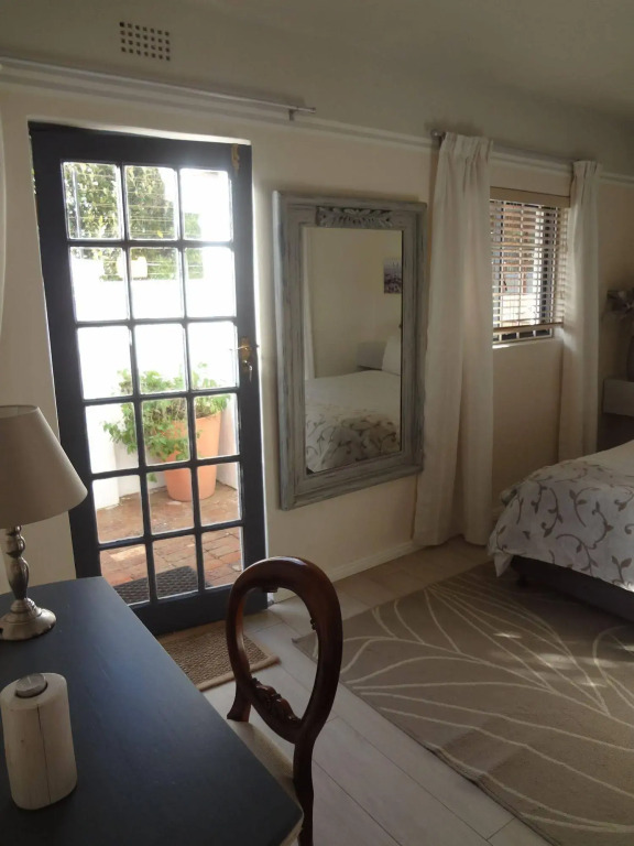 Walker Bay Manor