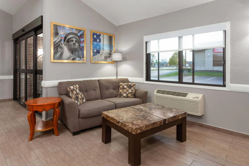 AmericInn by Wyndham Plymouth
