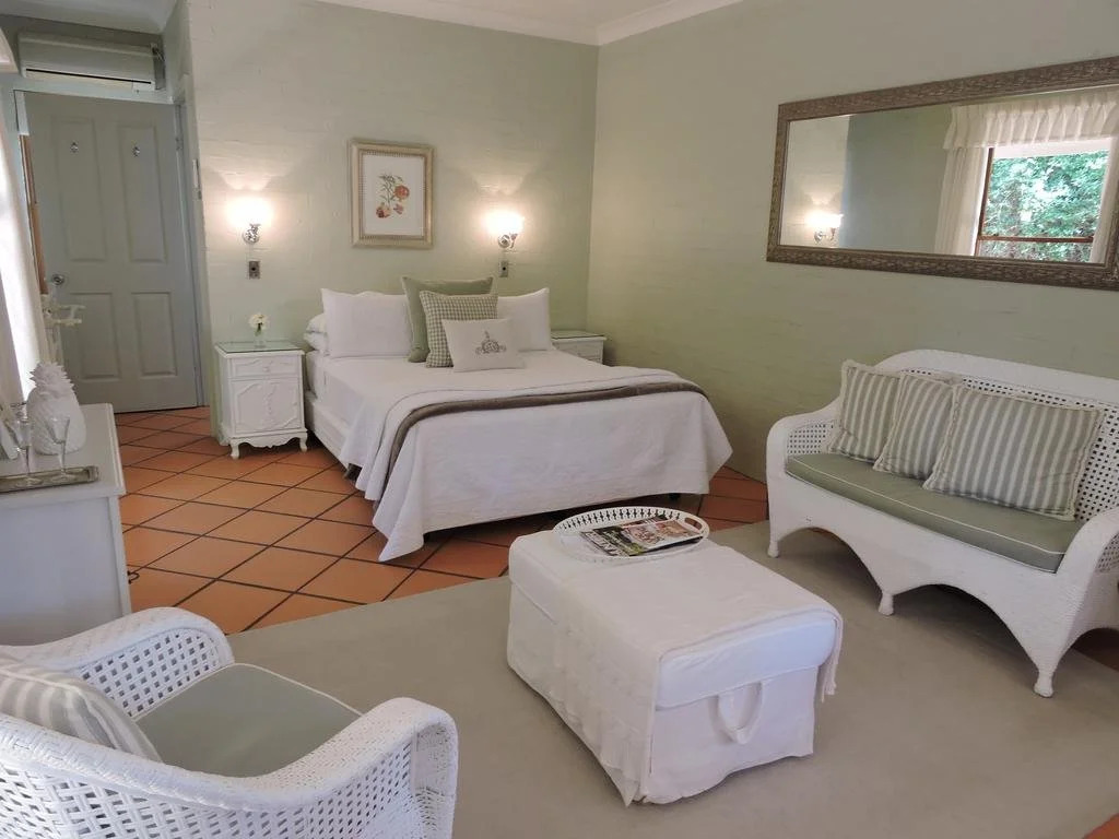 Thistle Hill Guesthouse - walk to many wineries and restaurants