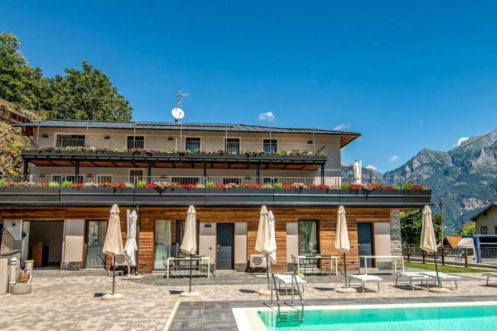 Dascio Salute Ferienwohnung mit Panorama Balkon am See