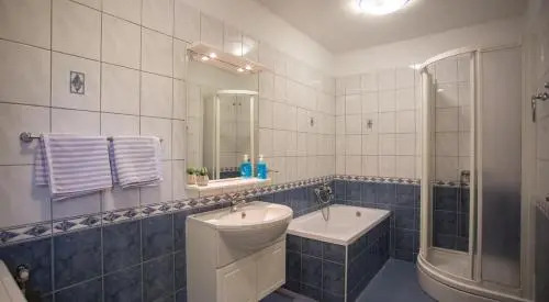 Apartments Frano Jr by the Sea