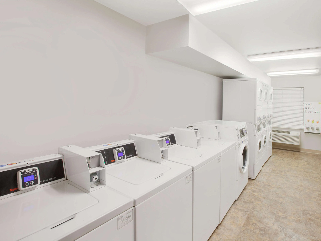 WoodSpring Suites Bentonville