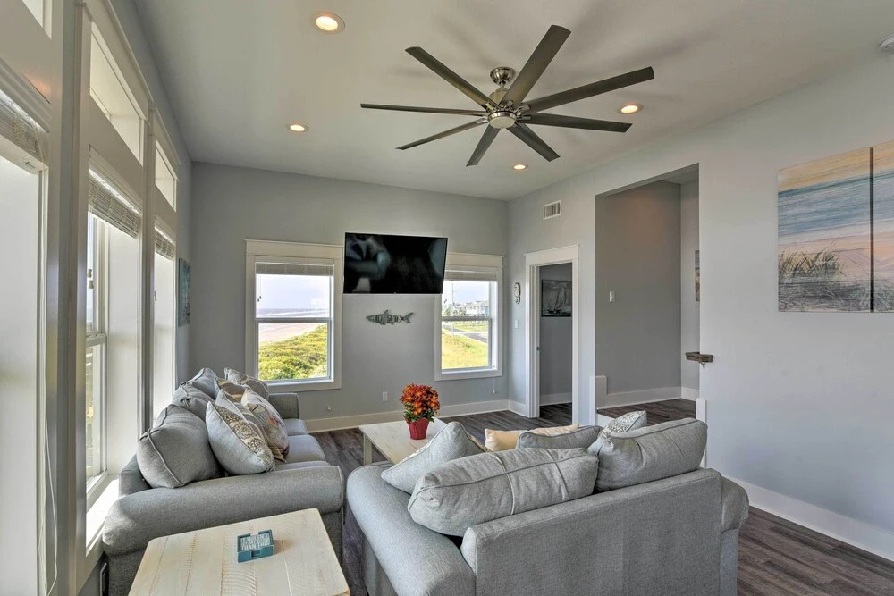 Crystal Tides - Stunning Home W/oceanfront Views