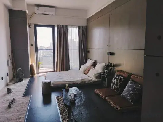 Nanning Ziyou Apartment (Greenland Central Plaza)