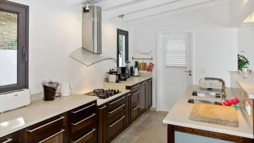 Eimeo By Villas Apartments Rentals