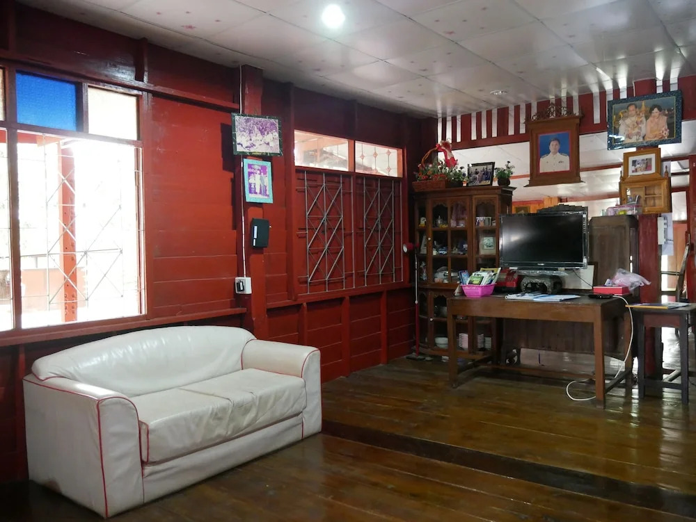 World Homestay
