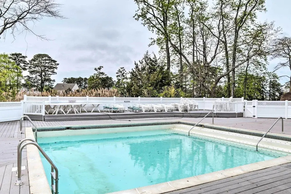 Coastal Escape w/ Water Access & Sunroom