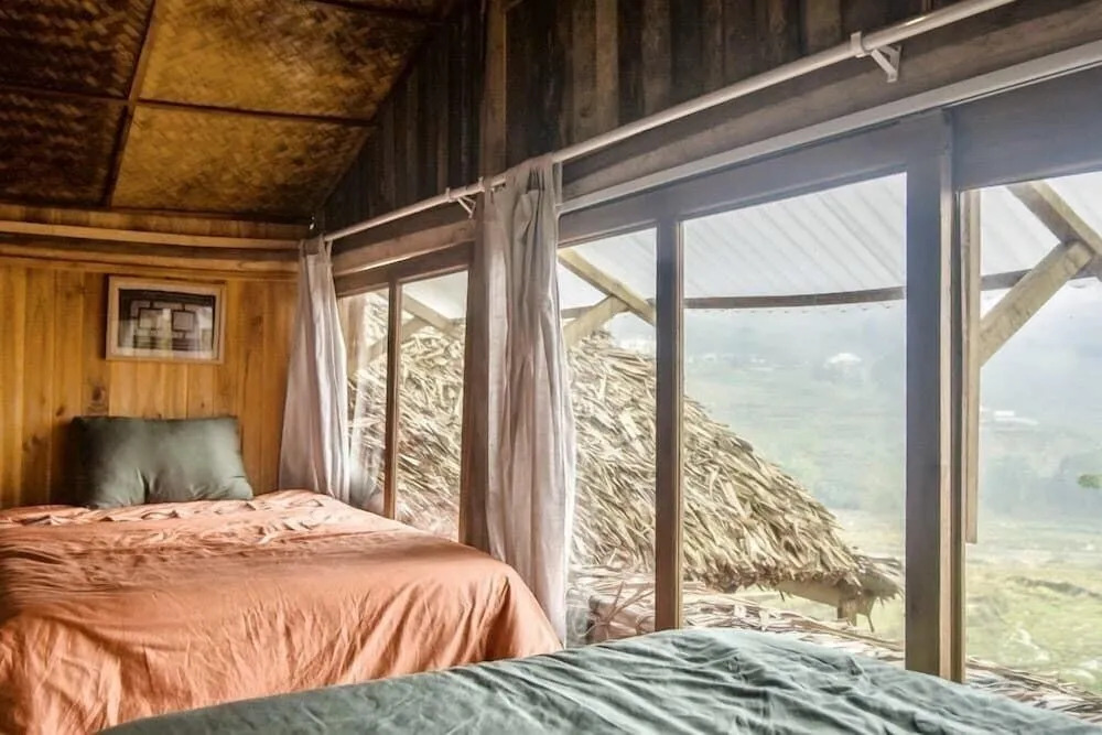 Toce House Tả van