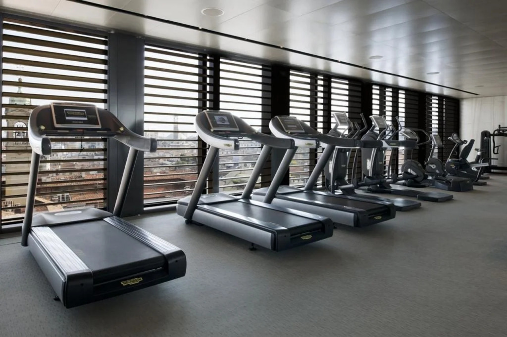 Отель Armani Hotel Milano