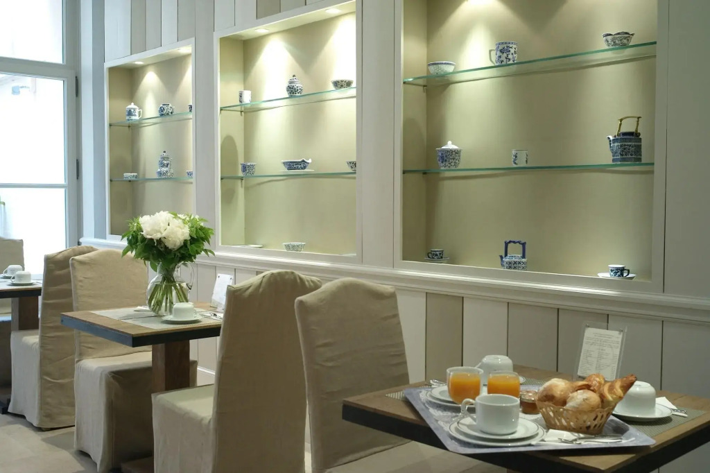 Hôtel du Danube Saint Germain