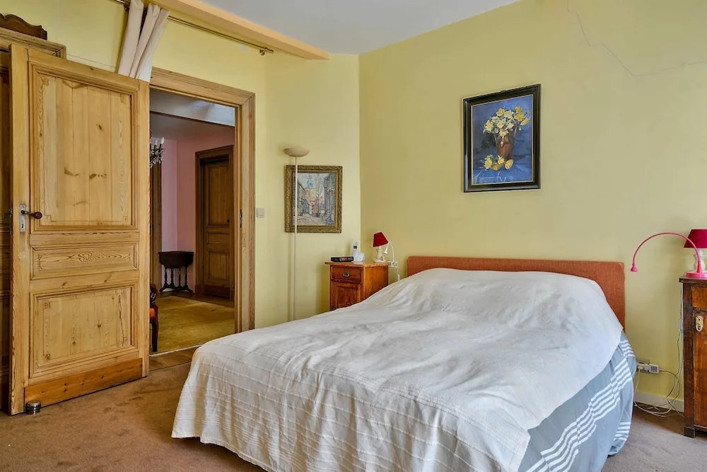 Splendid 160m2 Apartment With Terrace