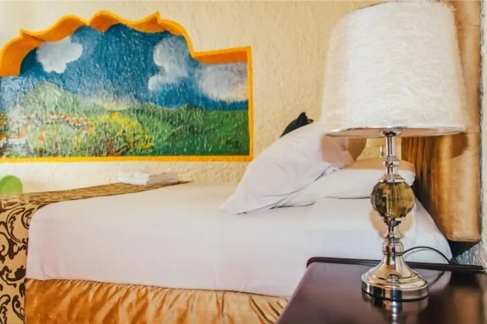 Real Colonial Hotel