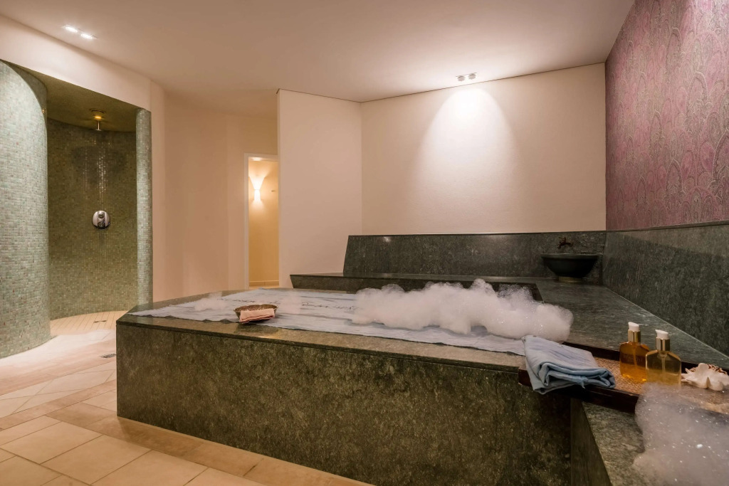 Best Western Premier Castanea Resort Hotel