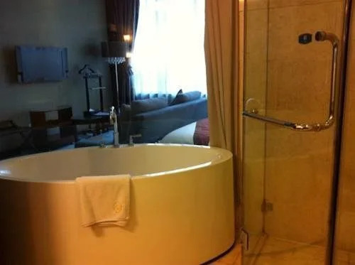 Heizee Hotel