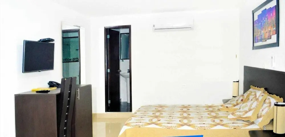 Sixth House Suite