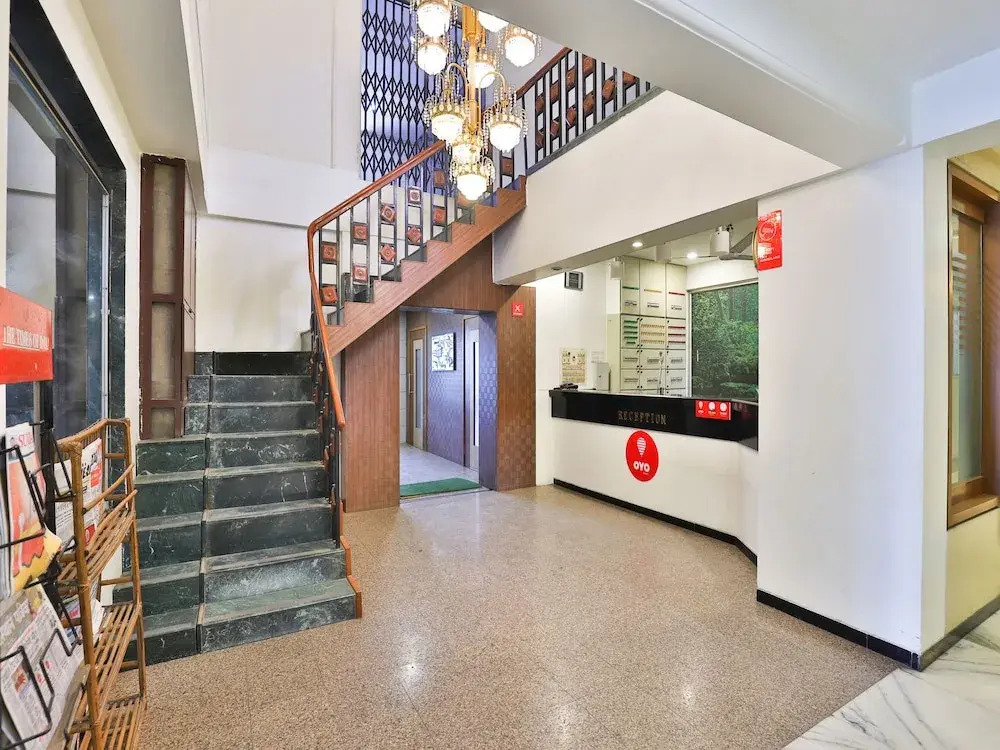 OYO 14235 Hotel Ostria