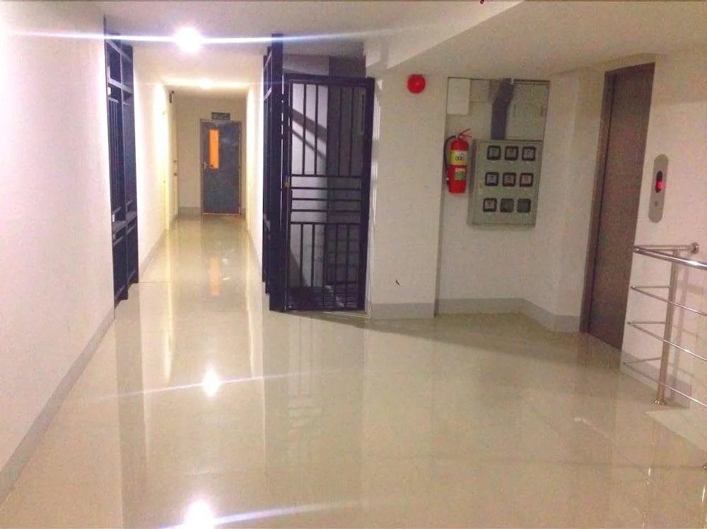 Warisa Apartment